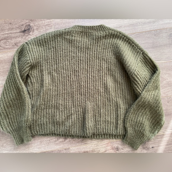 REVOLVE MINKPINK olive green crewneck knit sweater w/ balloon sleeves - Picture 3 of 8